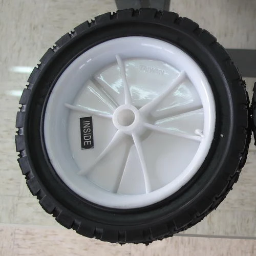 Yardworks® 42" Tow Behind Dethatcher 4 Yardworks® 42" Tow Behind Dethatcher - Image 4