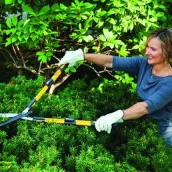 Yardworks® 10" Telescoping Hedge Shears 11 Yardworks® 10" Telescoping Hedge Shears -Yardworks shop 2650125 scene2